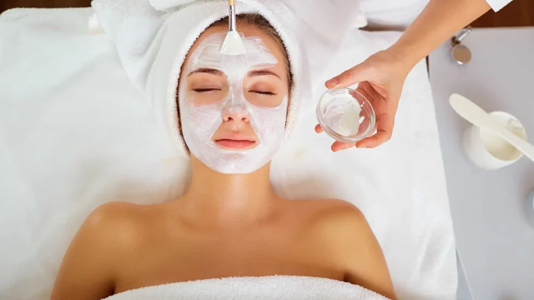 Chăm sóc da như spa tại nhà: Hướng dẫn từng bước để có làn da rạng rỡ