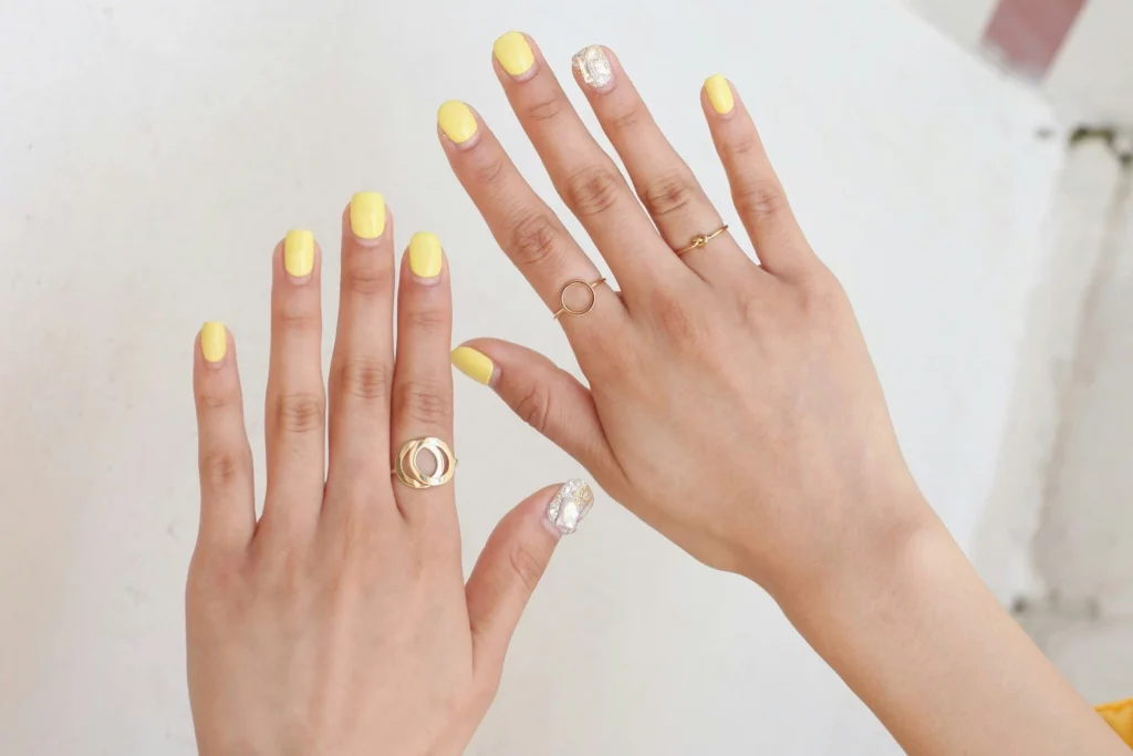 Xu hướng nail mới: Butter nails độc đáo cho mùa hè 2024